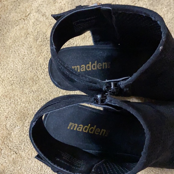 Booties - Picture 5 of 7